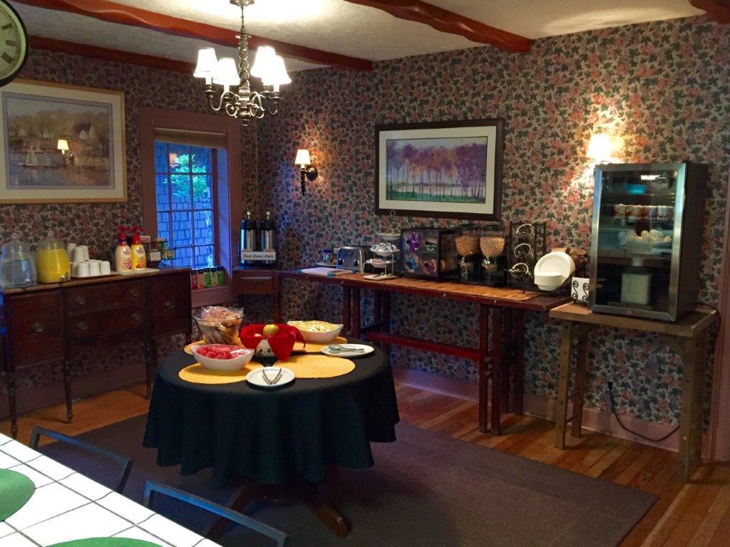 Strawberry Valley Inn Маунт Шаста Екстериор снимка